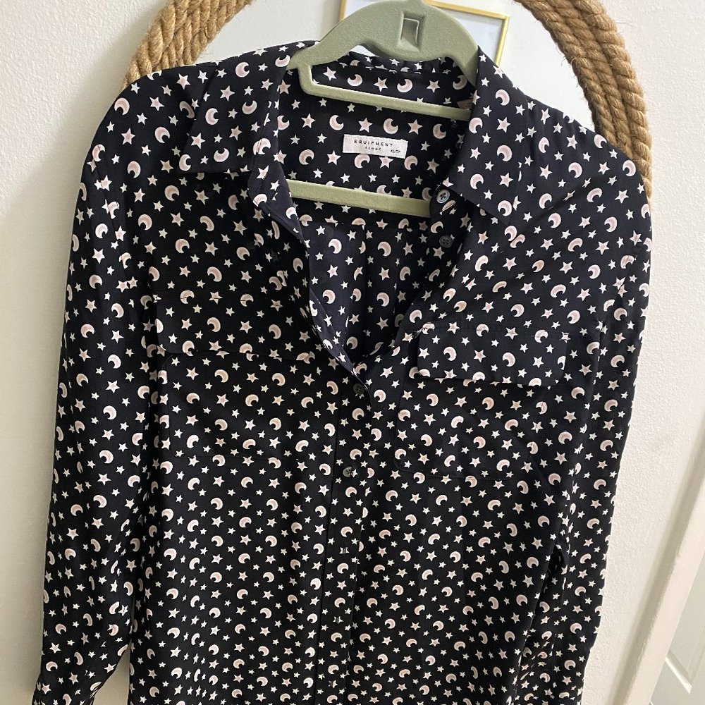 Equipment silk women's button down shirt - size XS - moon & stars print